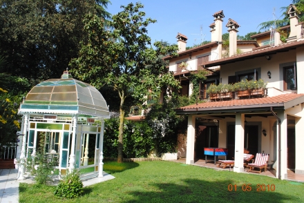 AGRITURISMO ROMANTICO - Casale Insugherata B&B Roma